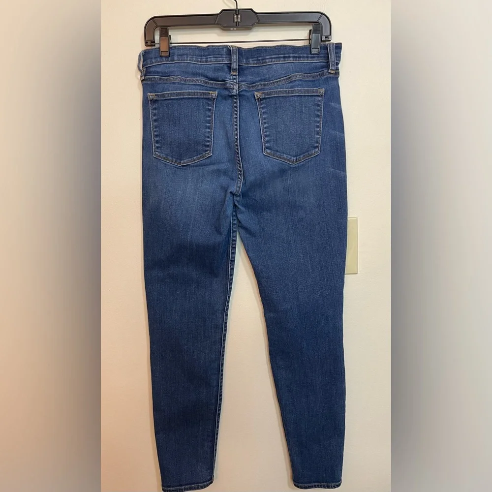 J. Crew Women’s Mid Rise Stretch Skinny Medium Wash Denim Jean Size 29/30